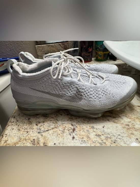 Men’s Size 9.5 - Nike Air VaporMax 2023 Flyknit Pure Platinum EUR 43 main image 5